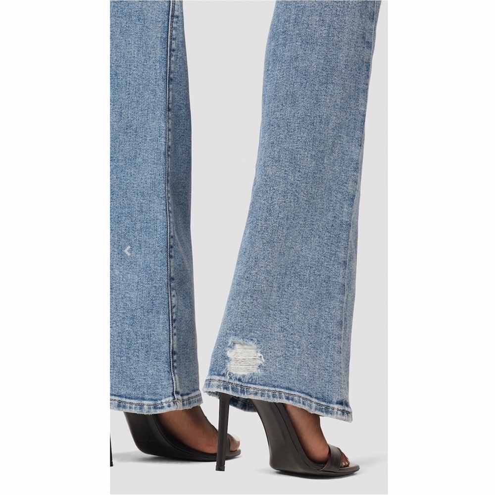 Joe’s Jeans Barbara High Rise Boot Cut Jeans. - Picture 4 of 8
